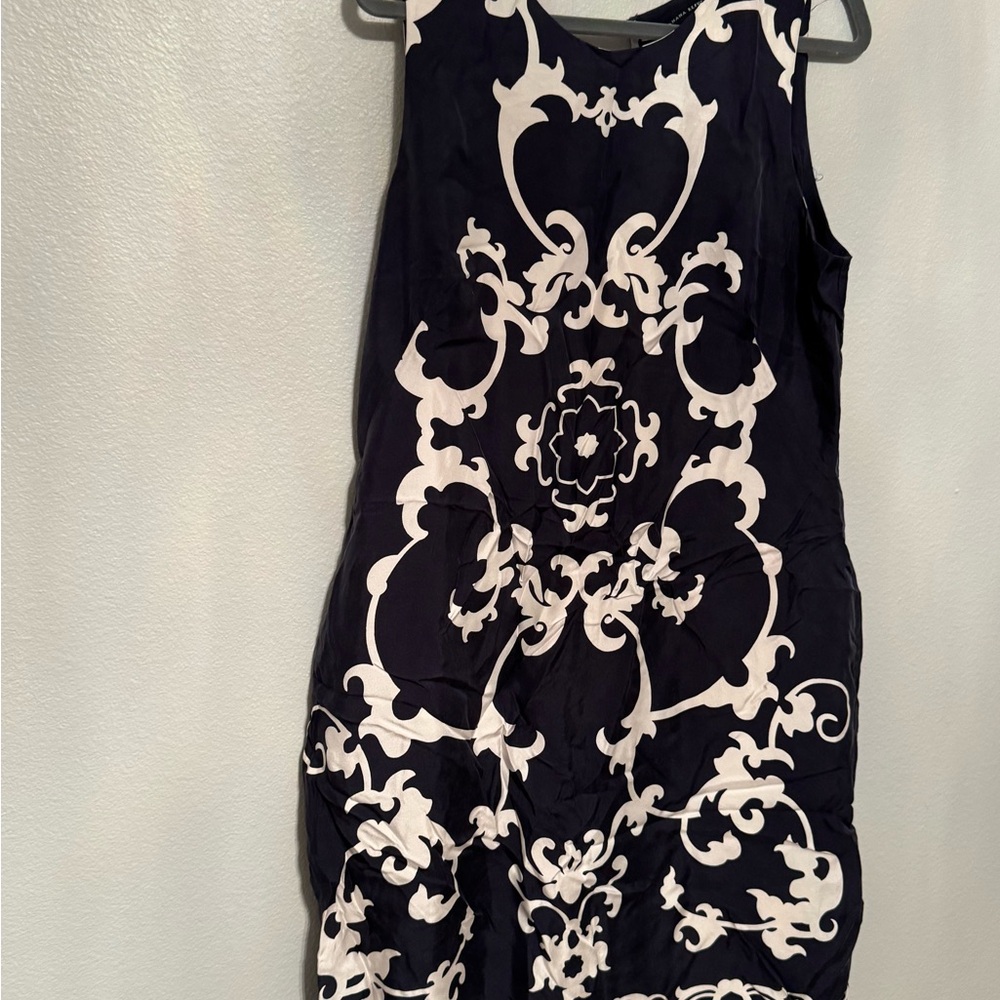 Banana republic silk Elegant Black and White Patterned Dress